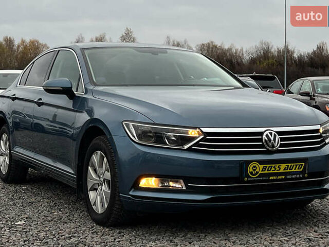 Синий Фольксваген Пассат, объемом двигателя 1.8 л и пробегом 149 тыс. км за 14500 $, фото 1 на Automoto.ua
