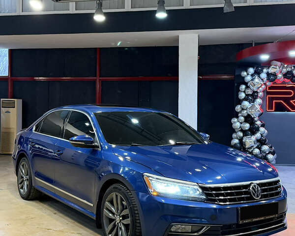 Синій Фольксваген Пассат, об'ємом двигуна 1.78 л та пробігом 159 тис. км за 11500 $, фото 1 на Automoto.ua