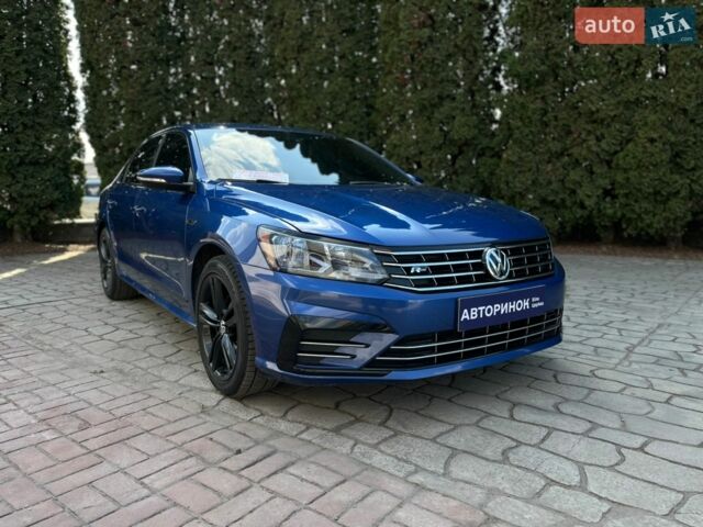 Синій Фольксваген Пассат, об'ємом двигуна 1.8 л та пробігом 179 тис. км за 12500 $, фото 1 на Automoto.ua