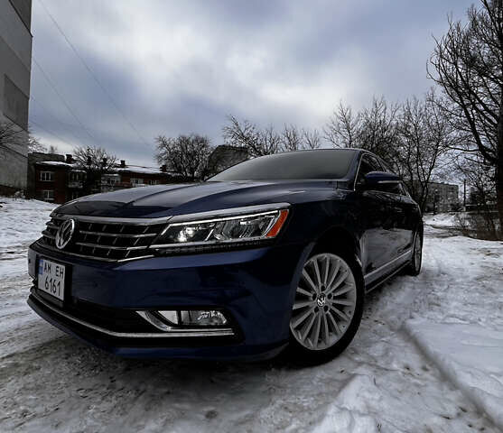 Синий Фольксваген Пассат, объемом двигателя 1.8 л и пробегом 69 тыс. км за 17900 $, фото 1 на Automoto.ua