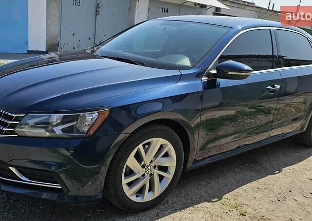 Синий Фольксваген Пассат, объемом двигателя 1.98 л и пробегом 117 тыс. км за 16500 $, фото 1 на Automoto.ua