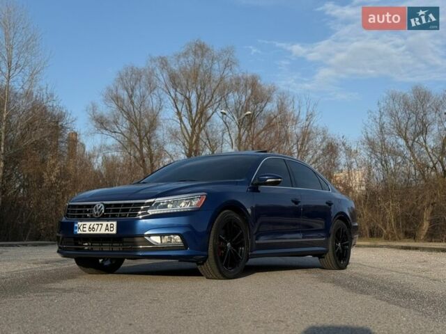 Синій Фольксваген Пассат, об'ємом двигуна 1.8 л та пробігом 56 тис. км за 16000 $, фото 1 на Automoto.ua