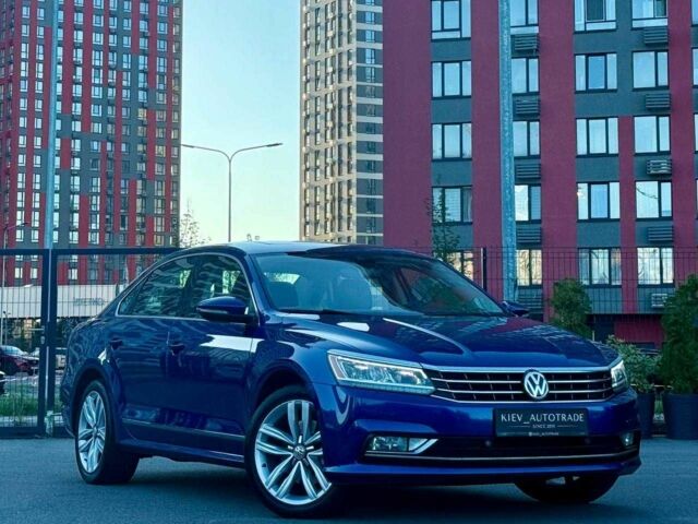 Синий Фольксваген Пассат, объемом двигателя 1.8 л и пробегом 246 тыс. км за 13900 $, фото 1 на Automoto.ua