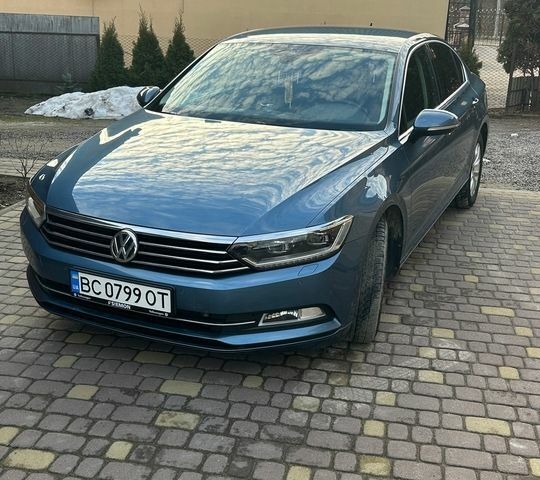 Синий Фольксваген Пассат, объемом двигателя 1.97 л и пробегом 232 тыс. км за 14700 $, фото 1 на Automoto.ua
