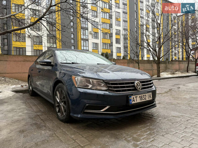Синій Фольксваген Пассат, об'ємом двигуна 2 л та пробігом 140 тис. км за 11500 $, фото 1 на Automoto.ua