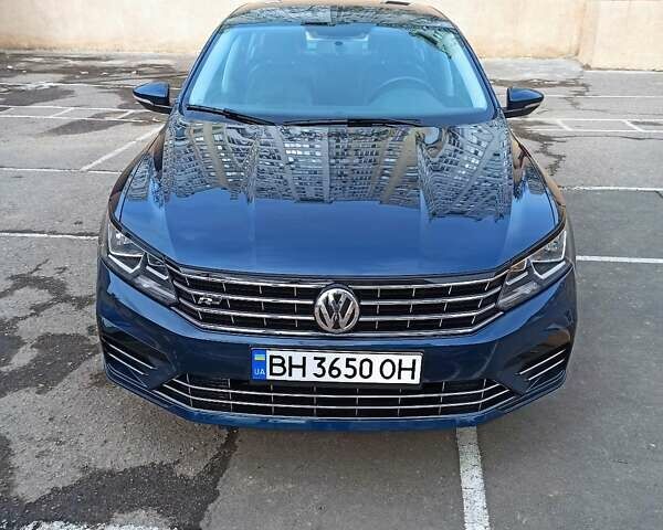 Синий Фольксваген Пассат, объемом двигателя 2 л и пробегом 71 тыс. км за 16500 $, фото 1 на Automoto.ua