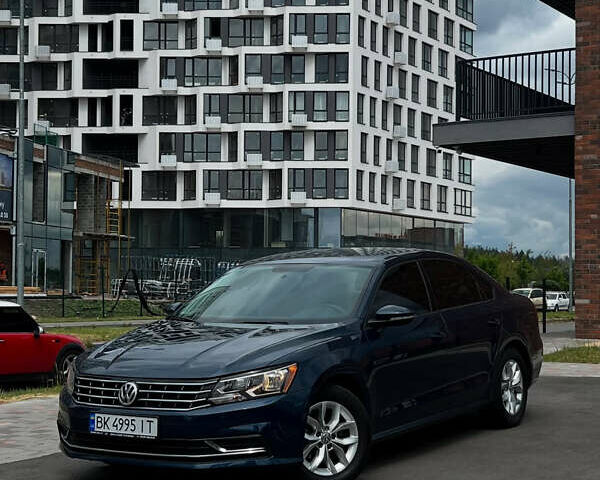 Синий Фольксваген Пассат, объемом двигателя 1.98 л и пробегом 219 тыс. км за 12300 $, фото 1 на Automoto.ua