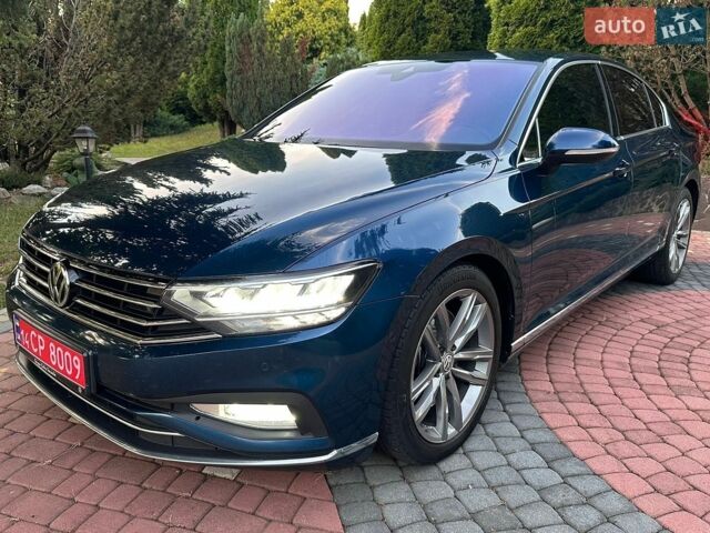 Синий Фольксваген Пассат, объемом двигателя 2 л и пробегом 238 тыс. км за 22900 $, фото 1 на Automoto.ua