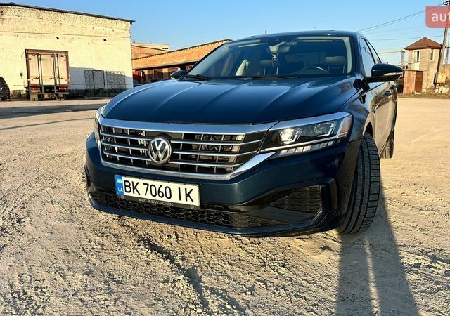 Синий Фольксваген Пассат, объемом двигателя 1.98 л и пробегом 95 тыс. км за 16900 $, фото 1 на Automoto.ua