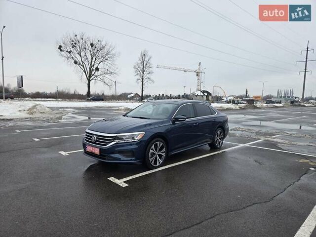 Синий Фольксваген Пассат, объемом двигателя 2 л и пробегом 67 тыс. км за 22000 $, фото 1 на Automoto.ua
