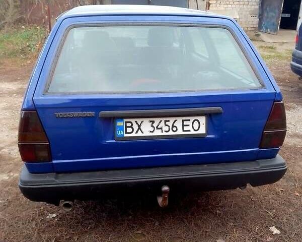 Синий Фольксваген Пассат, объемом двигателя 1.6 л и пробегом 100 тыс. км за 1700 $, фото 1 на Automoto.ua