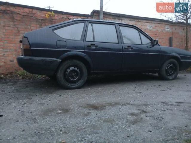 Синій Фольксваген Пассат, об'ємом двигуна 1.6 л та пробігом 235 тис. км за 950 $, фото 1 на Automoto.ua