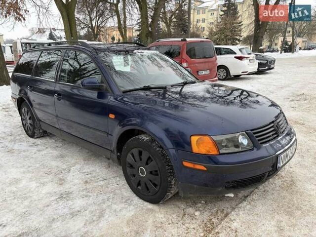 Синий Фольксваген Пассат, объемом двигателя 1.9 л и пробегом 320 тыс. км за 1400 $, фото 1 на Automoto.ua