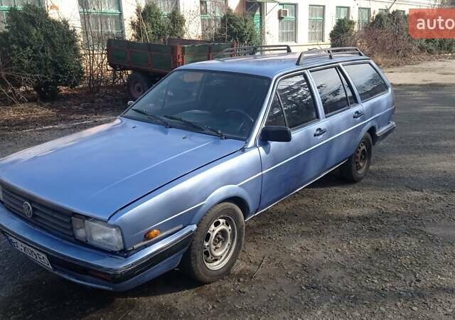 Синий Фольксваген Пассат, объемом двигателя 1.8 л и пробегом 280 тыс. км за 550 $, фото 1 на Automoto.ua