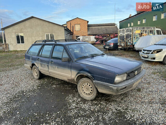 Синий Фольксваген Пассат, объемом двигателя 1.8 л и пробегом 400 тыс. км за 600 $, фото 1 на Automoto.ua