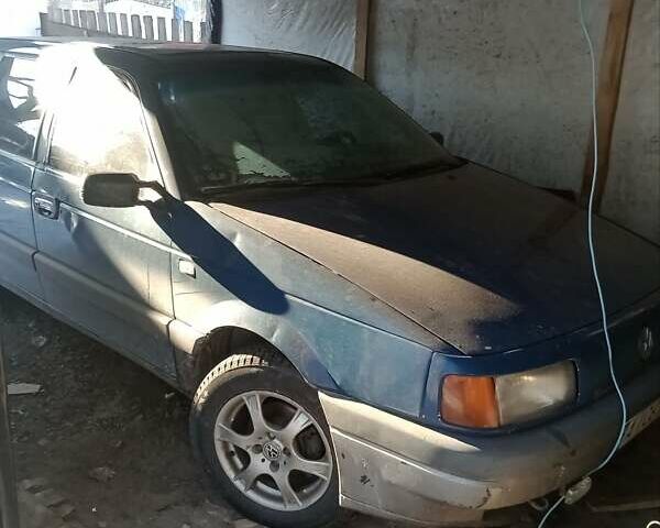 Синій Фольксваген Пассат, об'ємом двигуна 1.6 л та пробігом 294 тис. км за 1350 $, фото 1 на Automoto.ua