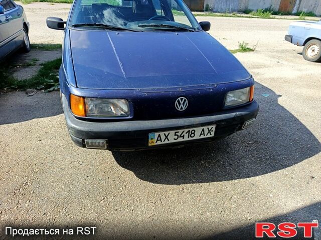 Синий Фольксваген Пассат, объемом двигателя 1.8 л и пробегом 0 тыс. км за 1500 $, фото 1 на Automoto.ua