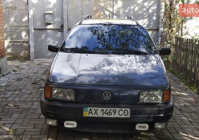 Синій Фольксваген Пассат, об'ємом двигуна 2 л та пробігом 400 тис. км за 3597 $, фото 1 на Automoto.ua