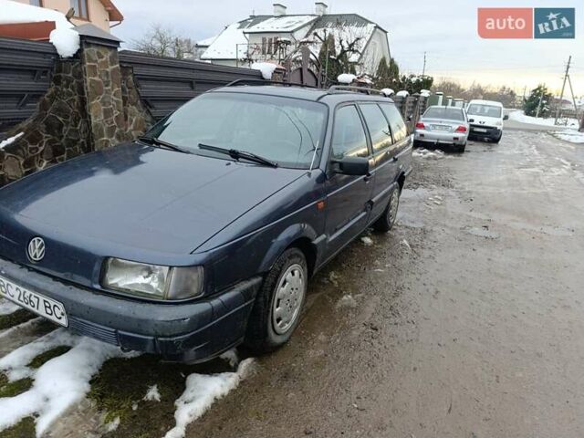 Синий Фольксваген Пассат, объемом двигателя 1.8 л и пробегом 280 тыс. км за 1150 $, фото 1 на Automoto.ua