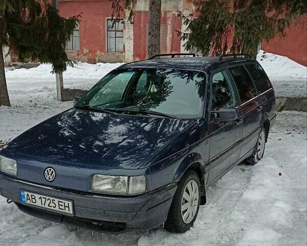 Синій Фольксваген Пассат, об'ємом двигуна 1.6 л та пробігом 648 тис. км за 1600 $, фото 1 на Automoto.ua