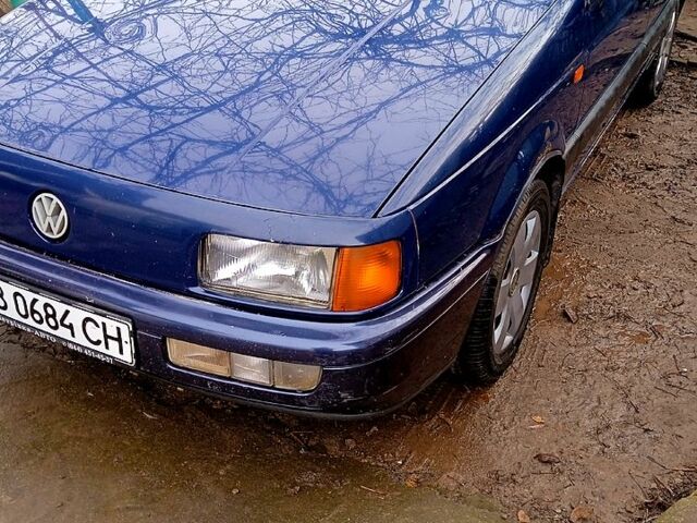 Синий Фольксваген Пассат, объемом двигателя 2 л и пробегом 364 тыс. км за 1450 $, фото 1 на Automoto.ua