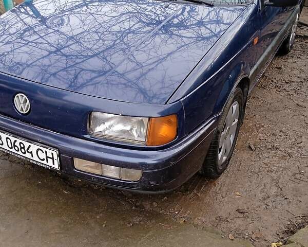 Синий Фольксваген Пассат, объемом двигателя 2 л и пробегом 364 тыс. км за 1450 $, фото 1 на Automoto.ua