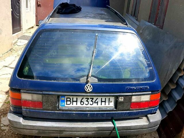 Синій Фольксваген Пассат, об'ємом двигуна 2.7 л та пробігом 200 тис. км за 500 $, фото 1 на Automoto.ua