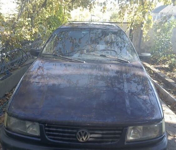 Синій Фольксваген Пассат, об'ємом двигуна 1.9 л та пробігом 3 тис. км за 2200 $, фото 1 на Automoto.ua