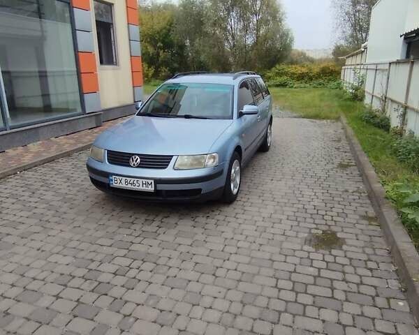 Синий Фольксваген Пассат, объемом двигателя 1.8 л и пробегом 374 тыс. км за 2600 $, фото 1 на Automoto.ua