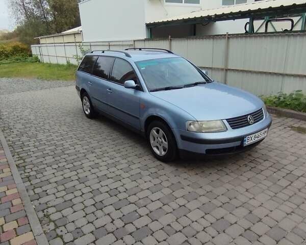 Синий Фольксваген Пассат, объемом двигателя 1.8 л и пробегом 374 тыс. км за 2800 $, фото 1 на Automoto.ua