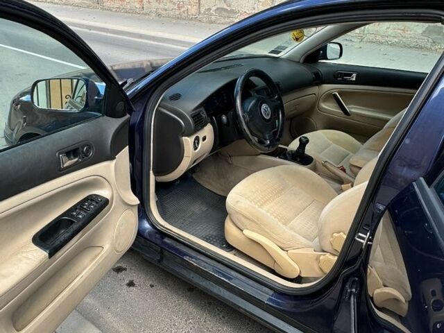 Синій Фольксваген Пассат, об'ємом двигуна 1.9 л та пробігом 330 тис. км за 3333 $, фото 1 на Automoto.ua