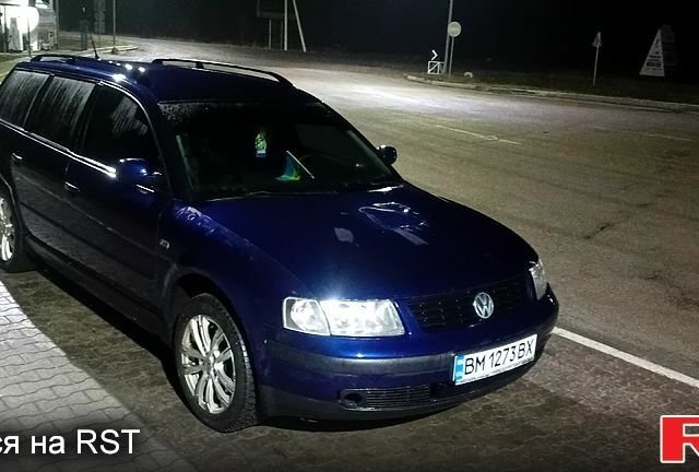 Синий Фольксваген Пассат, объемом двигателя 1.8 л и пробегом 590 тыс. км за 3550 $, фото 1 на Automoto.ua