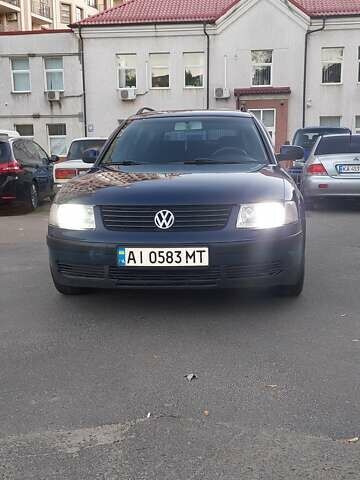 Синій Фольксваген Пассат, об'ємом двигуна 1.8 л та пробігом 360 тис. км за 3700 $, фото 1 на Automoto.ua