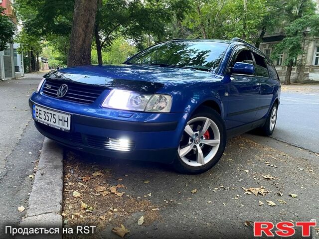 Синій Фольксваген Пассат, об'ємом двигуна 1.6 л та пробігом 390 тис. км за 4100 $, фото 1 на Automoto.ua