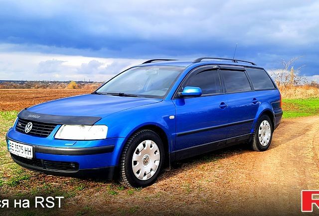 Синій Фольксваген Пассат, об'ємом двигуна 1.6 л та пробігом 380 тис. км за 4000 $, фото 1 на Automoto.ua