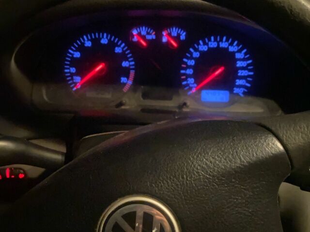 Синий Фольксваген Пассат, объемом двигателя 1.9 л и пробегом 448 тыс. км за 1653 $, фото 1 на Automoto.ua