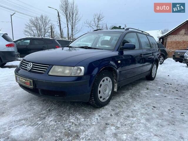 Синий Фольксваген Пассат, объемом двигателя 1.6 л и пробегом 320 тыс. км за 3699 $, фото 1 на Automoto.ua