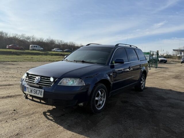 Синий Фольксваген Пассат, объемом двигателя 1.9 л и пробегом 500 тыс. км за 1375 $, фото 1 на Automoto.ua