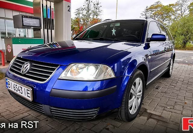 Синий Фольксваген Пассат, объемом двигателя 1.9 л и пробегом 300 тыс. км за 4400 $, фото 1 на Automoto.ua