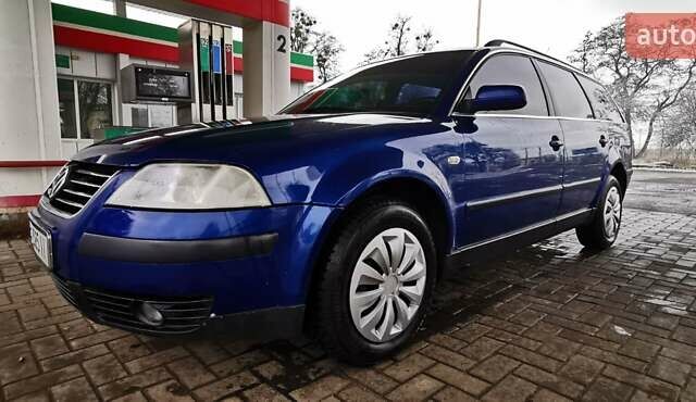Синий Фольксваген Пассат, объемом двигателя 1.98 л и пробегом 200 тыс. км за 3950 $, фото 1 на Automoto.ua