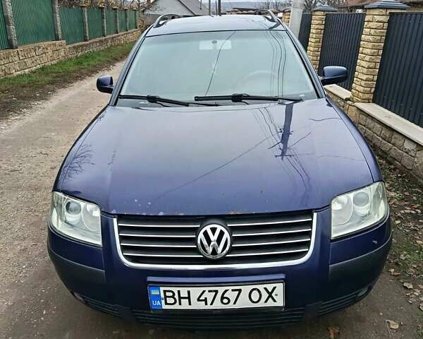 Синий Фольксваген Пассат, объемом двигателя 1.9 л и пробегом 470 тыс. км за 3500 $, фото 1 на Automoto.ua