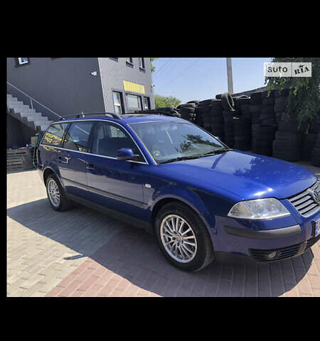 Синий Фольксваген Пассат, объемом двигателя 1.9 л и пробегом 304 тыс. км за 4300 $, фото 1 на Automoto.ua