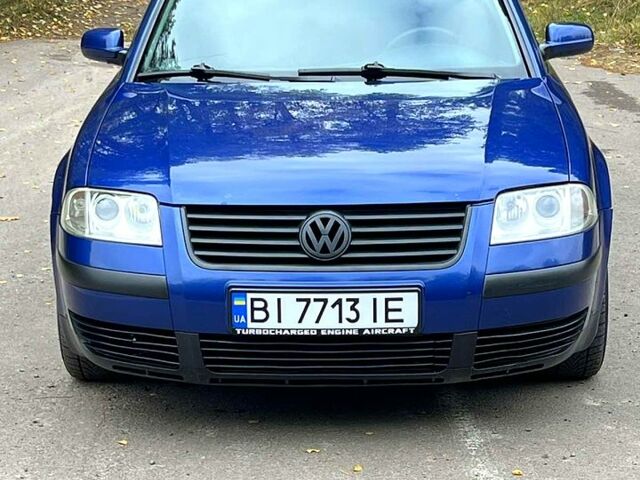 Синий Фольксваген Пассат, объемом двигателя 1.8 л и пробегом 320 тыс. км за 4500 $, фото 1 на Automoto.ua