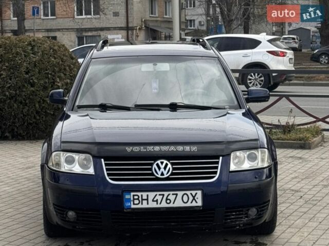 Синий Фольксваген Пассат, объемом двигателя 1.9 л и пробегом 420 тыс. км за 3200 $, фото 1 на Automoto.ua