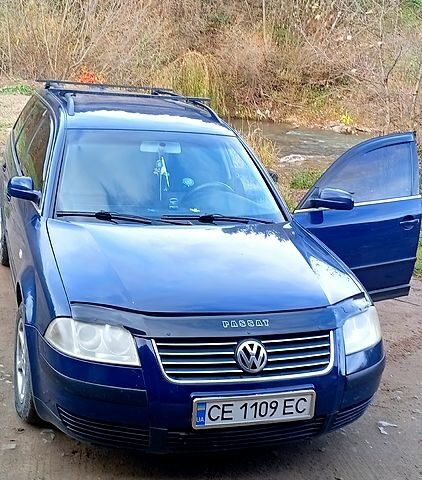 Синий Фольксваген Пассат, объемом двигателя 1.9 л и пробегом 323 тыс. км за 4300 $, фото 1 на Automoto.ua