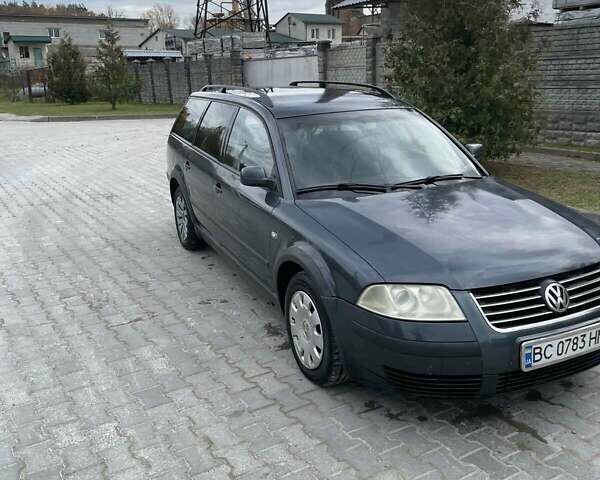 Синий Фольксваген Пассат, объемом двигателя 1.9 л и пробегом 440 тыс. км за 3000 $, фото 1 на Automoto.ua