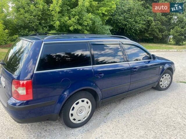 Синий Фольксваген Пассат, объемом двигателя 1.6 л и пробегом 250 тыс. км за 4150 $, фото 1 на Automoto.ua