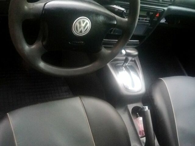 Синий Фольксваген Пассат, объемом двигателя 1.9 л и пробегом 390 тыс. км за 3500 $, фото 1 на Automoto.ua