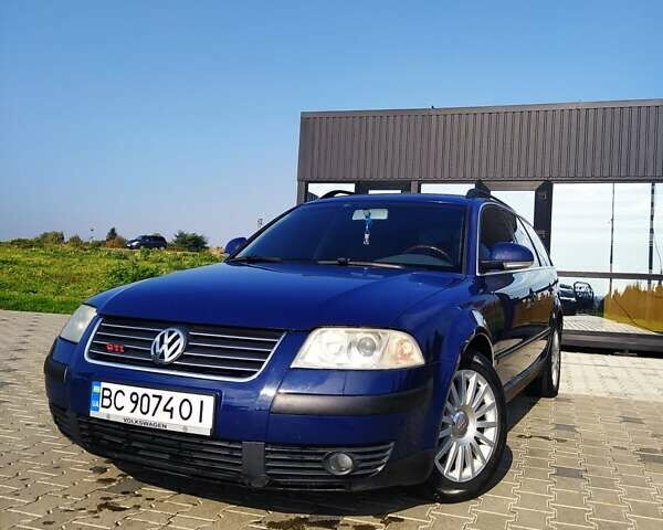 Синий Фольксваген Пассат, объемом двигателя 1.6 л и пробегом 257 тыс. км за 3900 $, фото 1 на Automoto.ua