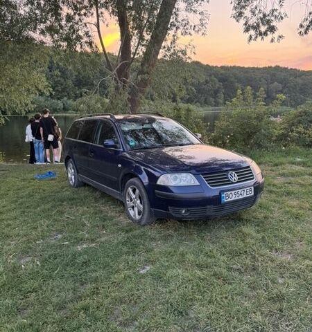 Синий Фольксваген Пассат, объемом двигателя 2 л и пробегом 270 тыс. км за 4300 $, фото 1 на Automoto.ua